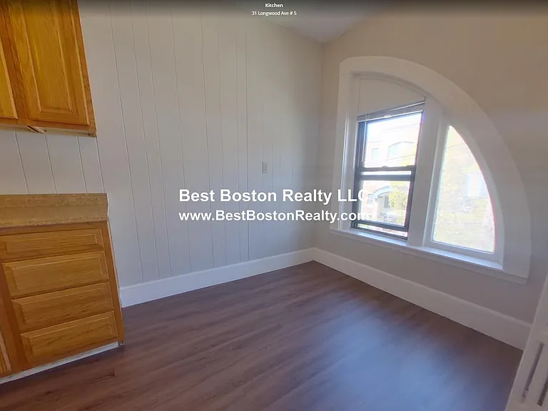 31 Longwood Ave #4 — Photo 5