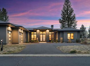 61547 Hosmer Lake Dr, Bend, OR 97702