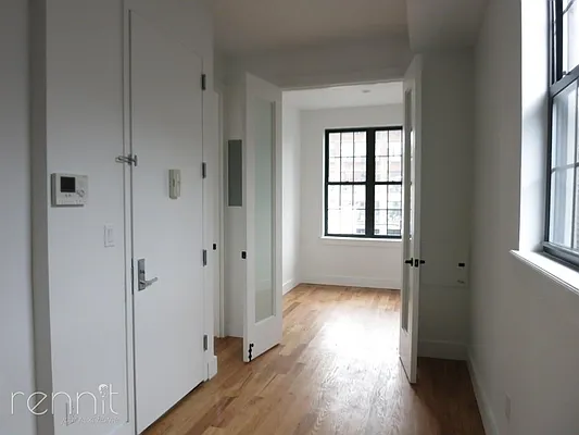 Rented by Rennit Inc. | media 24