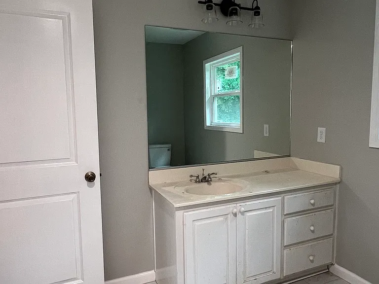 984 Plowshare Rd — Photo 12