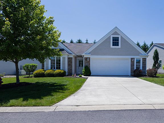 3rd image of 60 Grassland Cir