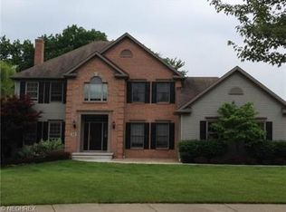 90 Woodland Trce, Aurora, OH 44202