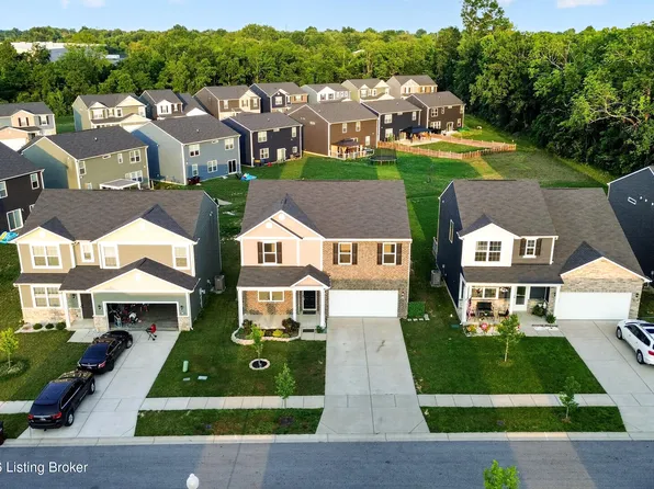 4395 Coppice Trl, Louisville, KY 40229