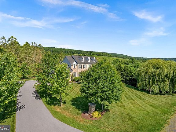 4th image of 35124 Greyfriar Dr