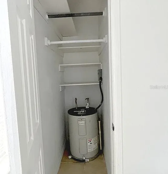 24 Lynn Way #A — Photo 10