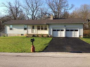 726 E Bumgarner Blvd, Strafford, MO 65757