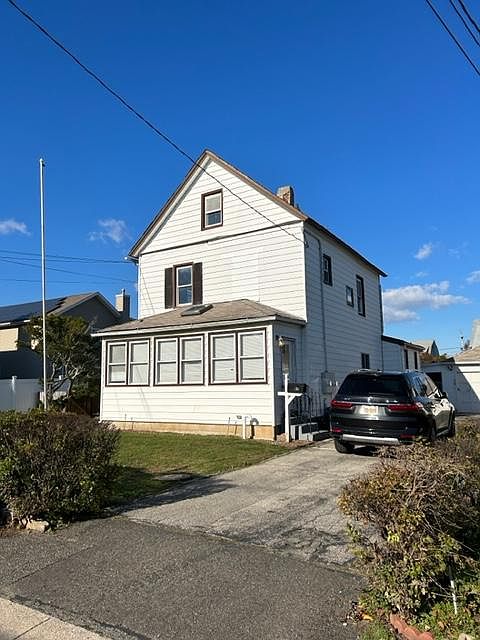 1st image of 1076A Fulton St