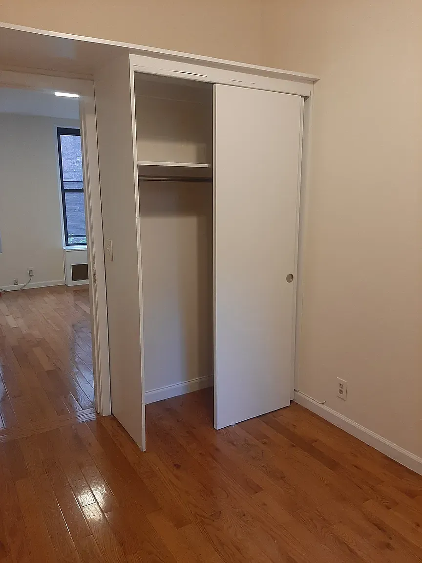 401 East 82nd Street — Photo 3