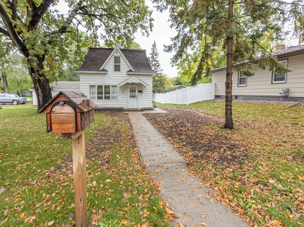 505 8th Ave E, Alexandria, MN 56308