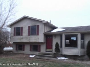 3001 Kelly Rd, Leslie, MI 49251