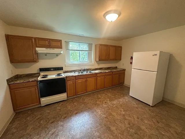 2 bed, $1,295 — Photo 2