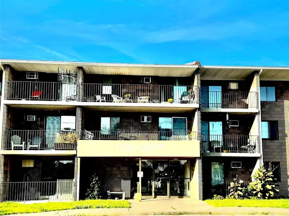 2565 Lauzon Rd #211, Windsor, ON N8T 2Z5