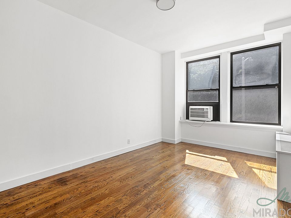 1st image of 65 4th Ave APT 3A