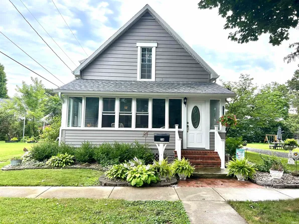 214 6th St, Covington, IN 47932