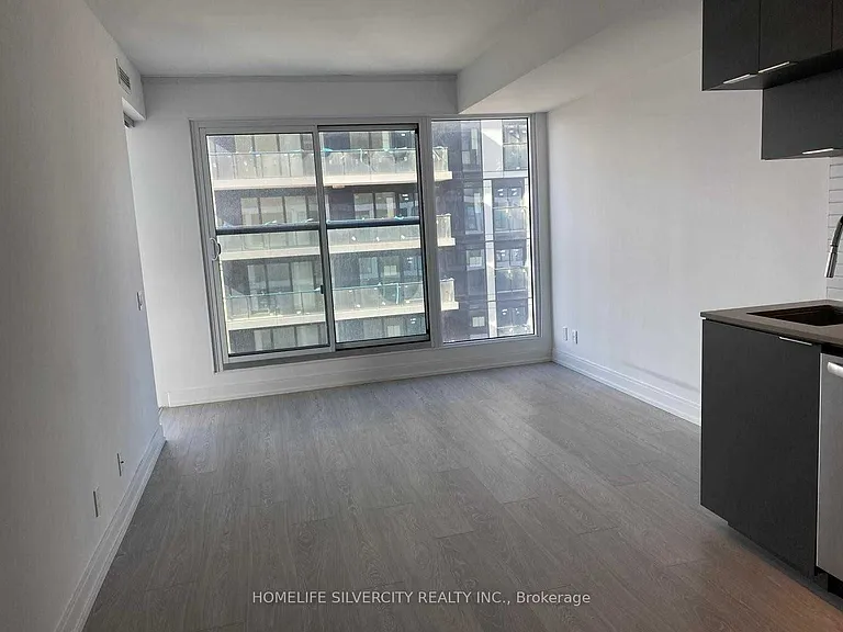 181 Dundas St E #4511 — Photo 15