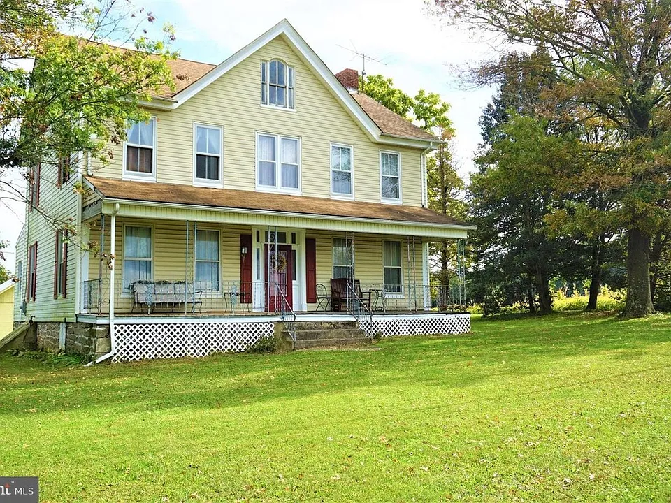 1009 Muddy Creek Forks Rd