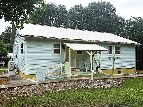 2nd image of 1699 Hawkins Rd