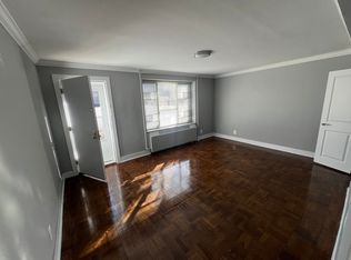 194-25 65th Cres #I, Fresh Meadows, NY 11365