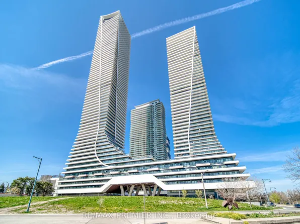 30 Shore Breeze Dr #2712, Toronto, ON M8V 0E1