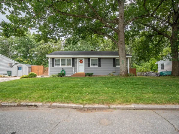 39 Kings Court, Manchester, NH 03103