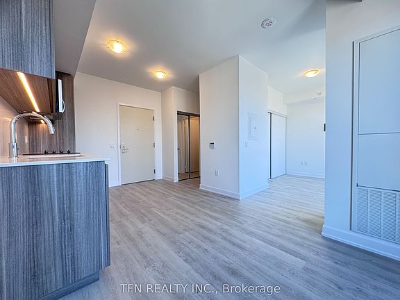 3rd image of 15 Richardson St #1504