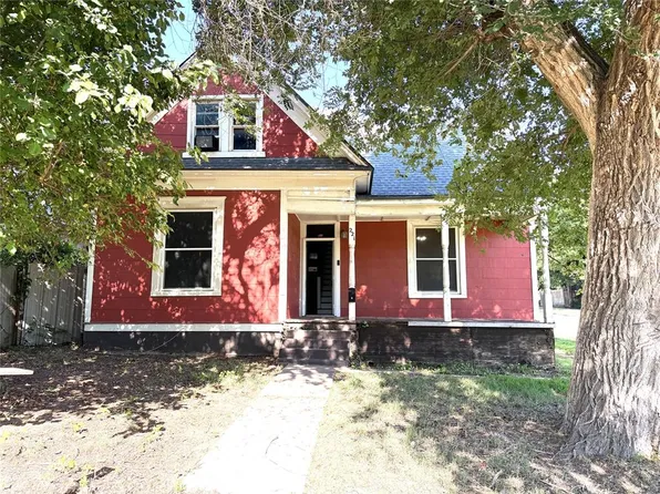 221 N Barker Ave, El Reno, OK 73036