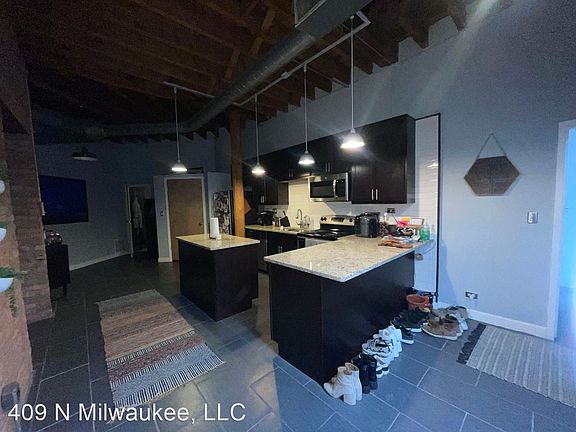 5th image of 401 N Milwaukee Ave #2F