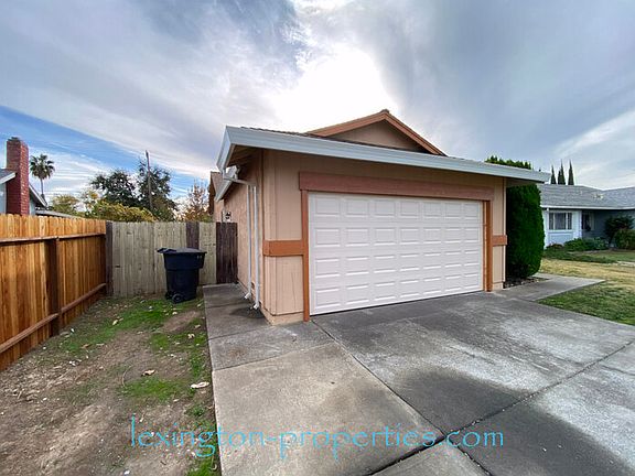 2nd image of 3232 Scotland Dr
