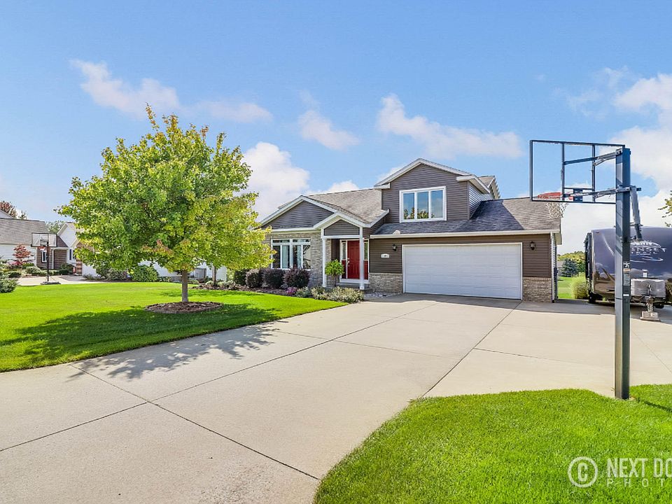 1st image of 1645 Garden View Dr