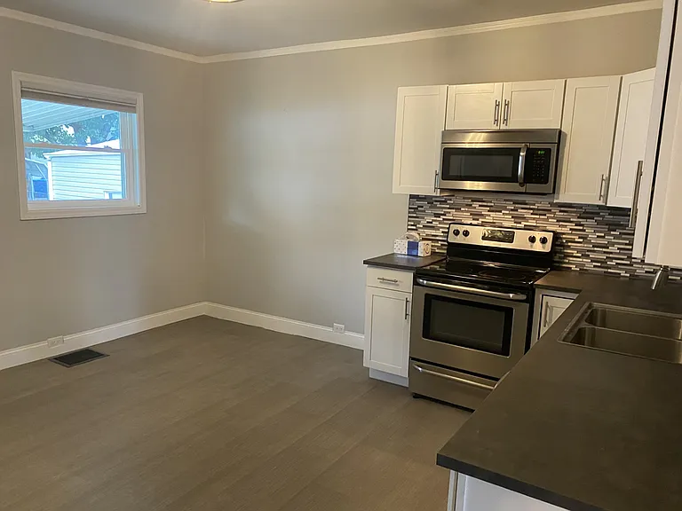 166 Ofallon Ave — Photo 4