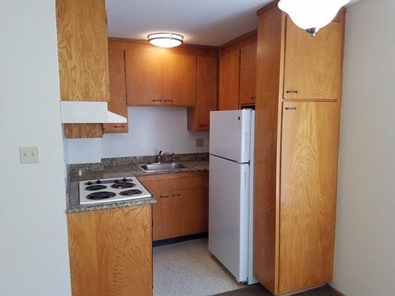 3rd image of 1241 20th Ave #5