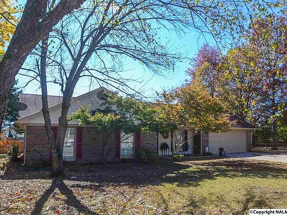 2nd image of 102 Shaverlee Ct