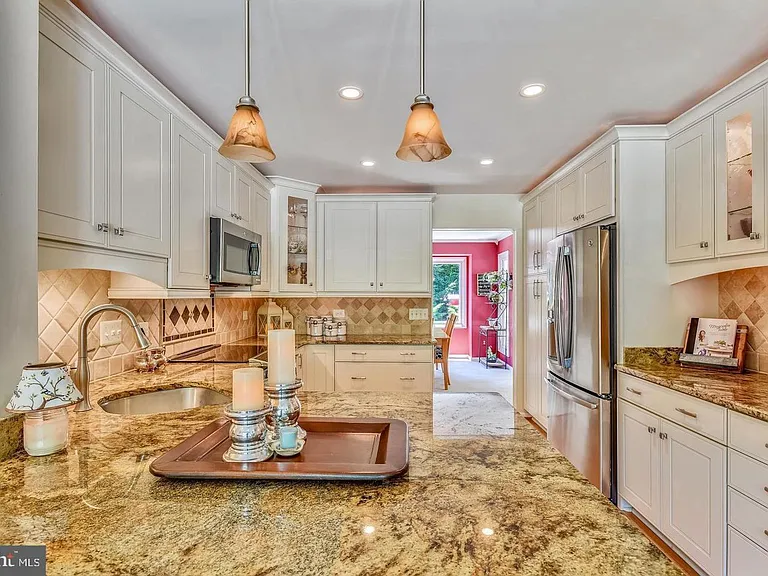 11627 Chapel Cross Way — Photo 4