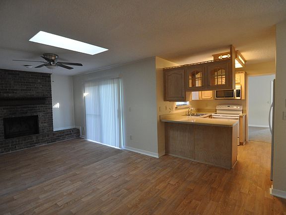 2nd image of 1073 Anna Ave