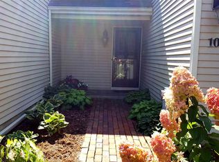 10 Quincy Rd, Glenmont, NY 12077