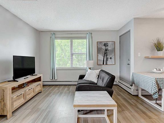 2nd image of 7201 Poplar Dr #2208