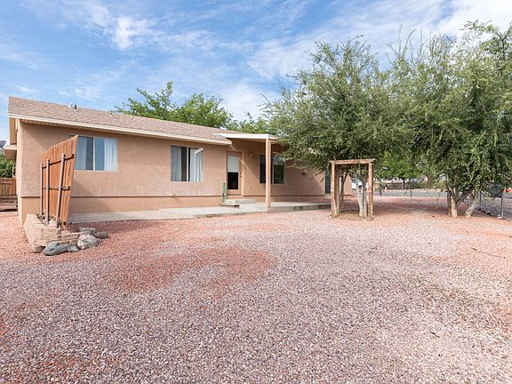 4th image of 1389 S Viejo Dr