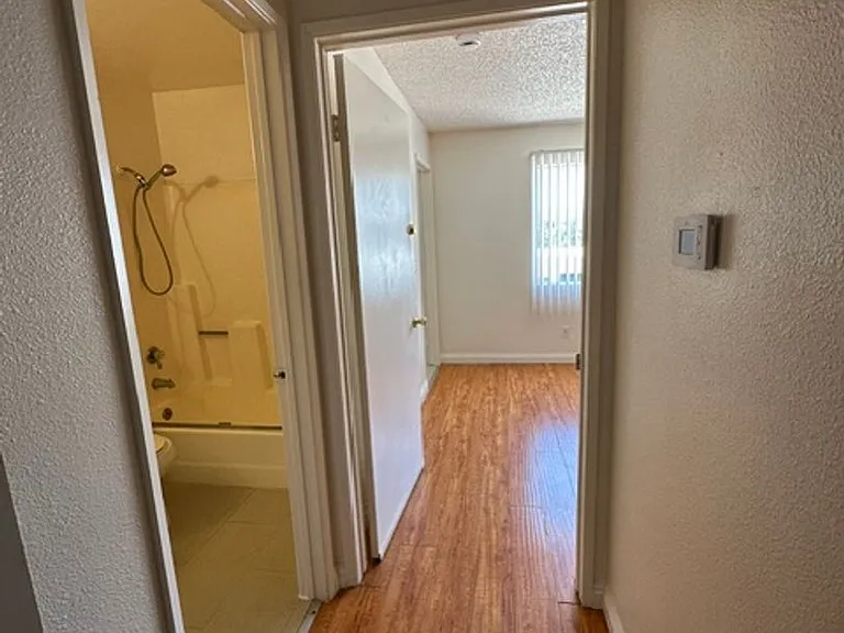 1552 Prospect Ave — Photo 15