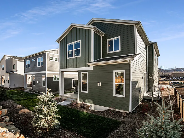 6518 Purple Poppy Ln — Photo 32