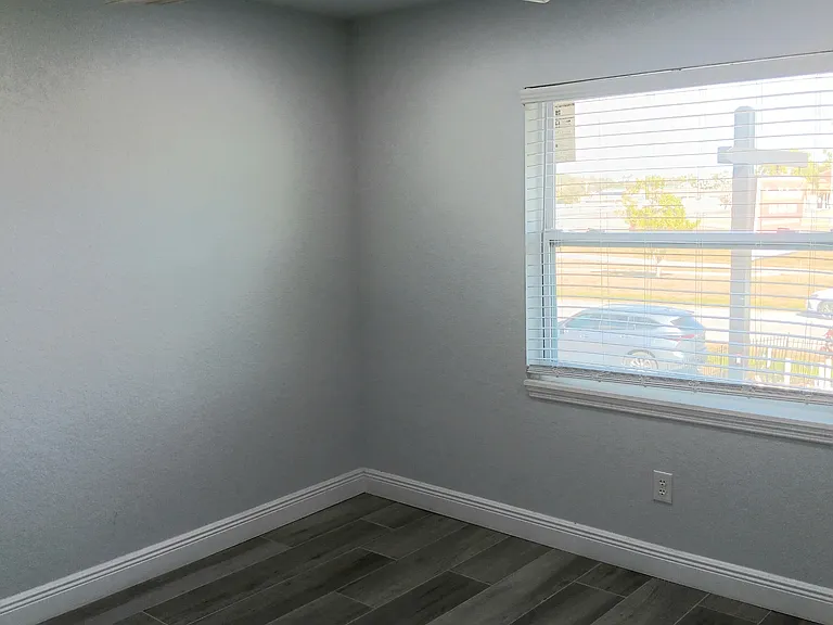 14506 S Tamiami Trl — Photo 15