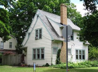 1204 Homecrest Ave, Kalamazoo, MI 49001