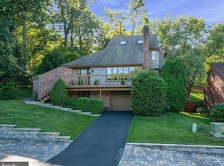 235 Whitton Dr, Reading, PA 19607