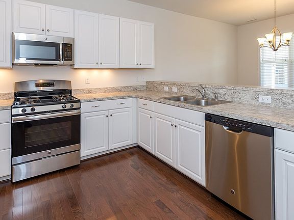 3rd image of 7437 Kousa Dr