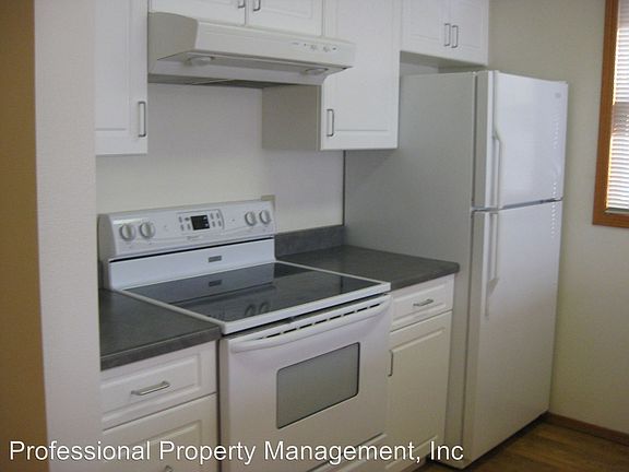 5th image of 204 E Pine St APT 2