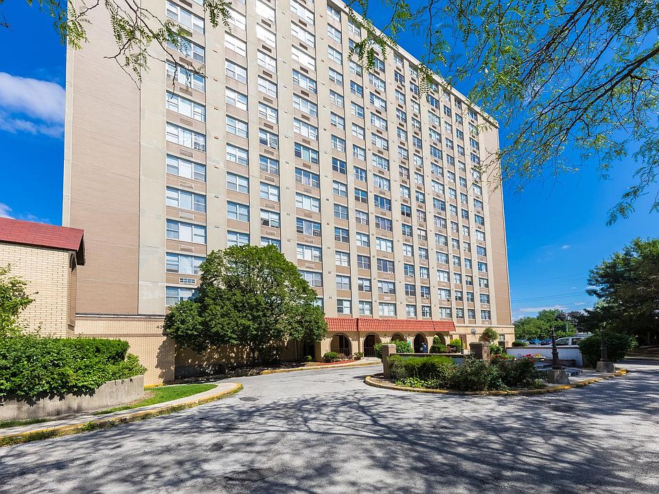 1st image of 4300 W Ford City Dr APT 506
