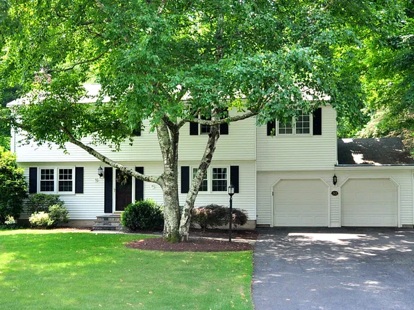 32 Westview Terrace, Farmington, CT 06085