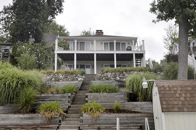 1st image of 3385 W Shore Dr