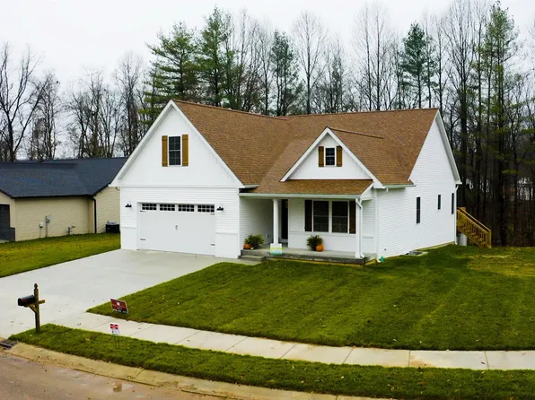 976 S Lantern Ln, Ellettsville, IN 47429