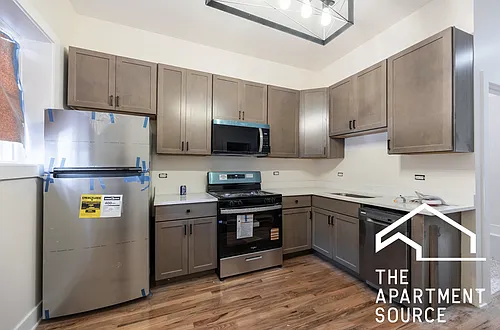 1742 N California Ave #1F Photo 1