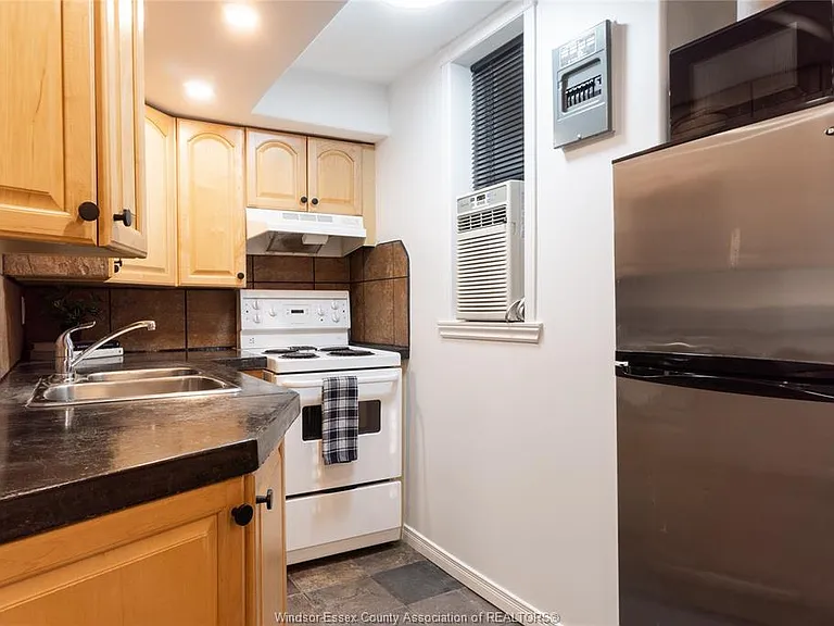 269 Randolph Pl #9 — Photo 8
